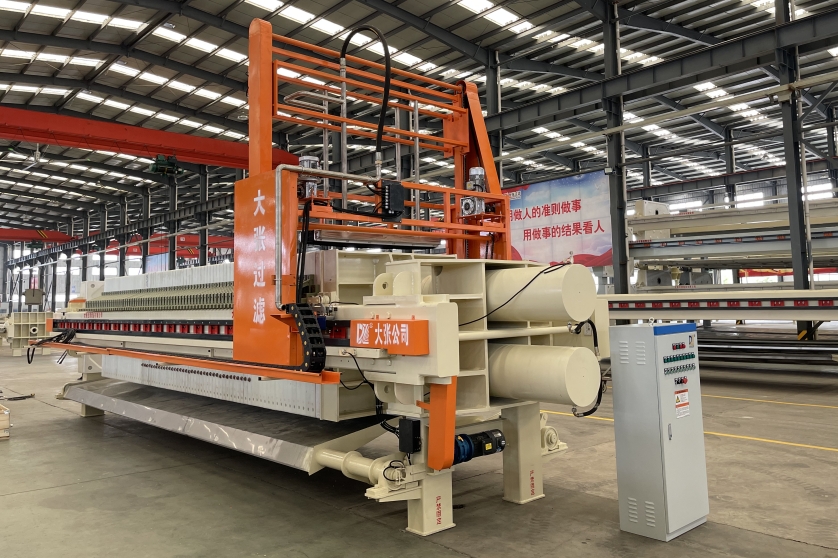 河道淤泥脱水设备特点有哪些?(图1) 河道淤泥脱水设备特点有哪些?(图1)