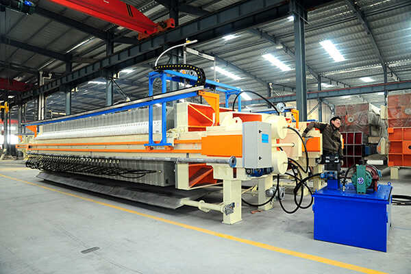 隔膜压滤机(图5) 隔膜压滤机(图5)